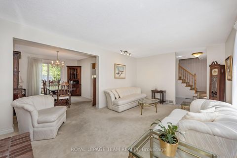 Photo 7 at 60 Horner Drive, Nepean (Lakeview Park), Ottawa
