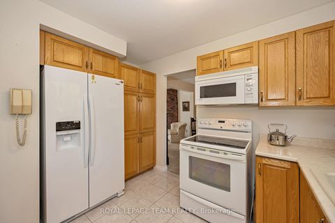 Photo 13 at 60 Horner Drive, Nepean (Lakeview Park), Ottawa