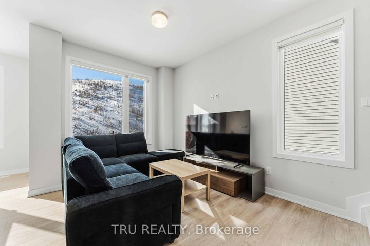 Photo 6 at 706 Expansion Road, Nepean (Half Moon Bay), Ottawa