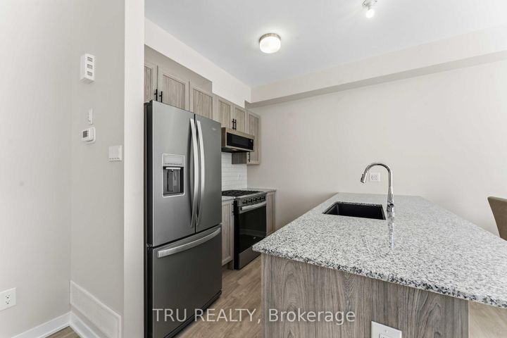 Photo 12 at 706 Expansion Road, Nepean (Half Moon Bay), Ottawa