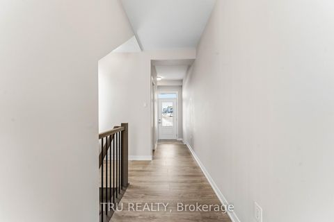 Photo 3 at 706 Expansion Road, Nepean (Half Moon Bay), Ottawa