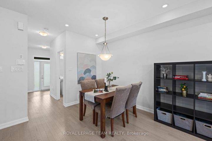 Photo 8 at 45 Finglas Court N, Nepean (Half Moon Bay), Ottawa