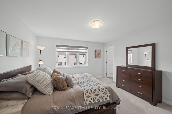 Photo 22 at 45 Finglas Court N, Nepean (Half Moon Bay), Ottawa