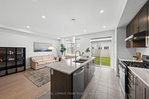 Photo 15 at 45 Finglas Court N, Nepean (Half Moon Bay), Ottawa