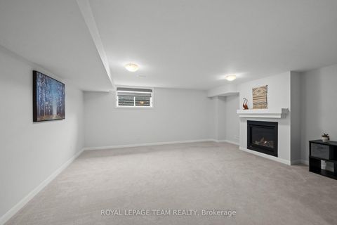 Photo 32 at 45 Finglas Court N, Nepean (Half Moon Bay), Ottawa