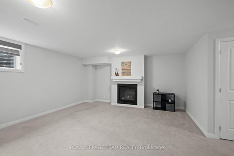 Photo 33 at 45 Finglas Court N, Nepean (Half Moon Bay), Ottawa