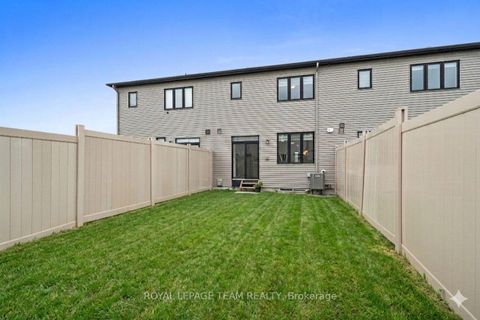Photo 36 at 45 Finglas Court N, Nepean (Half Moon Bay), Ottawa