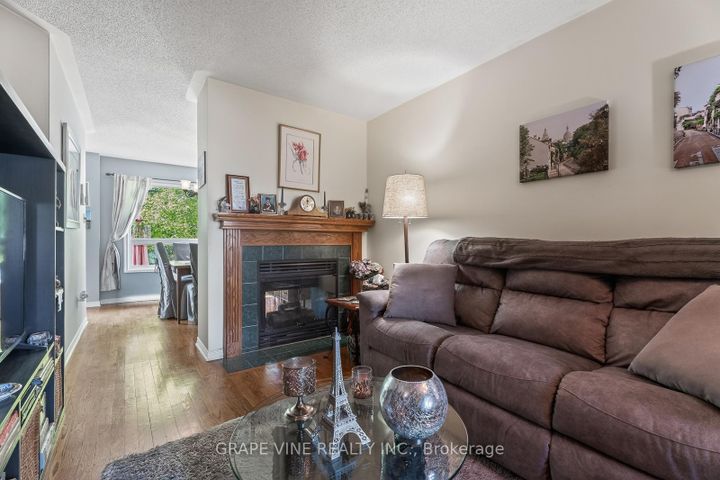 Photo 11 at 66 Daventry Crescent, Nepean (Longfields), Ottawa