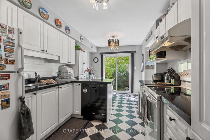 Photo 16 at 66 Daventry Crescent, Nepean (Longfields), Ottawa