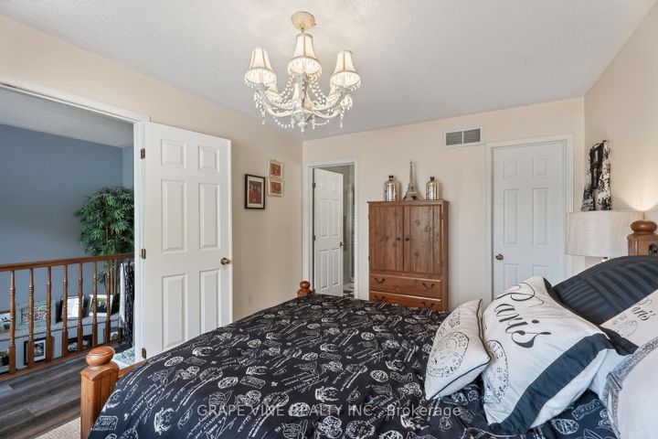 Photo 25 at 66 Daventry Crescent, Nepean (Longfields), Ottawa