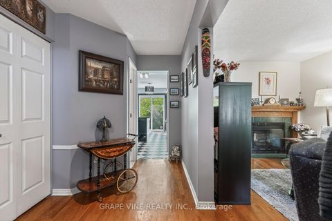 Photo 8 at 66 Daventry Crescent, Nepean (Longfields), Ottawa