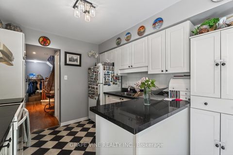 Photo 18 at 66 Daventry Crescent, Nepean (Longfields), Ottawa