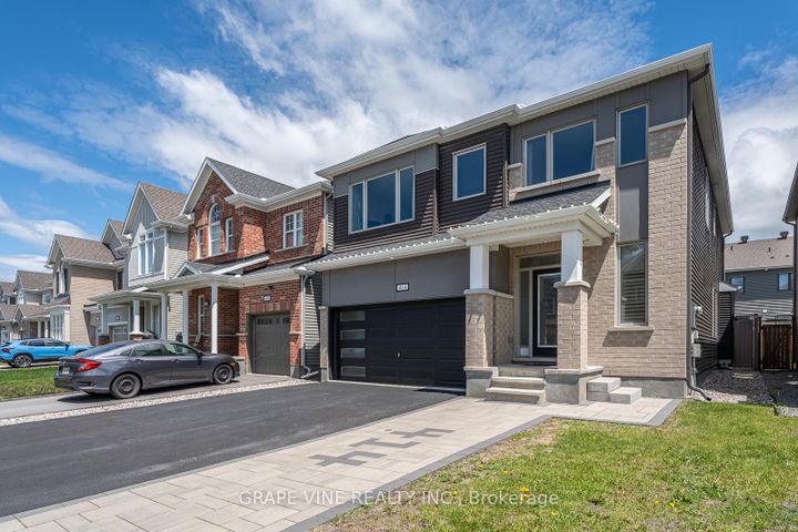 Photo 1 at 414 Aphelion Crescent, Nepean (Half Moon Bay), Ottawa
