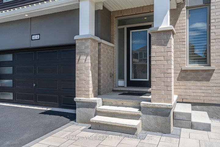 Photo 2 at 414 Aphelion Crescent, Nepean (Half Moon Bay), Ottawa