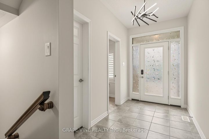 Photo 3 at 414 Aphelion Crescent, Nepean (Half Moon Bay), Ottawa