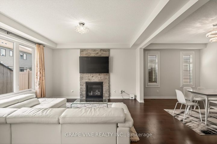 Photo 15 at 414 Aphelion Crescent, Nepean (Half Moon Bay), Ottawa