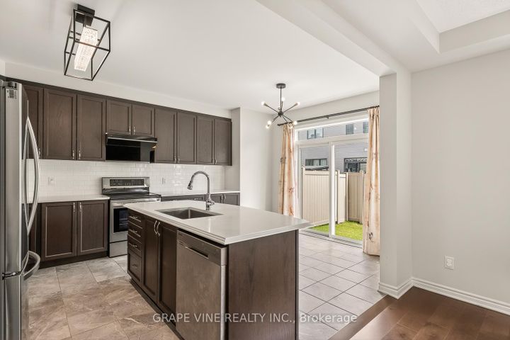 Photo 17 at 414 Aphelion Crescent, Nepean (Half Moon Bay), Ottawa