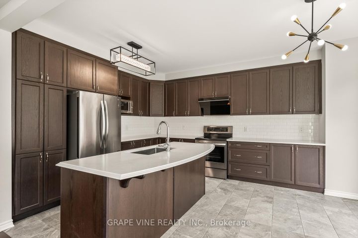 Photo 18 at 414 Aphelion Crescent, Nepean (Half Moon Bay), Ottawa
