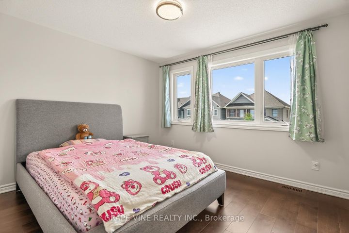Photo 32 at 414 Aphelion Crescent, Nepean (Half Moon Bay), Ottawa