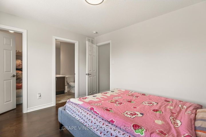 Photo 33 at 414 Aphelion Crescent, Nepean (Half Moon Bay), Ottawa