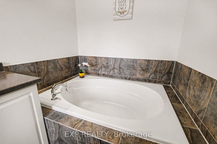 Photo 20 at 267 Garrity Crescent, Nepean (Strandherd), Ottawa