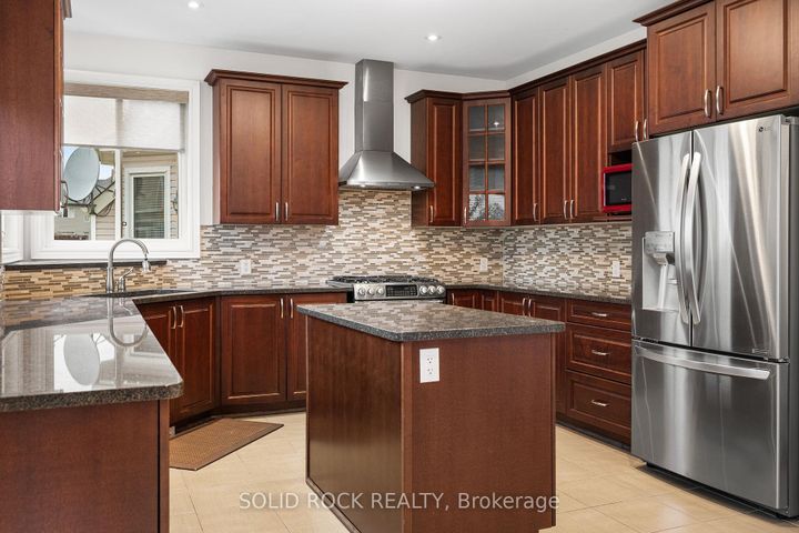 Photo 9 at 347 Bamburgh Way, Nepean (Cedargrove/Fraserdale), Ottawa