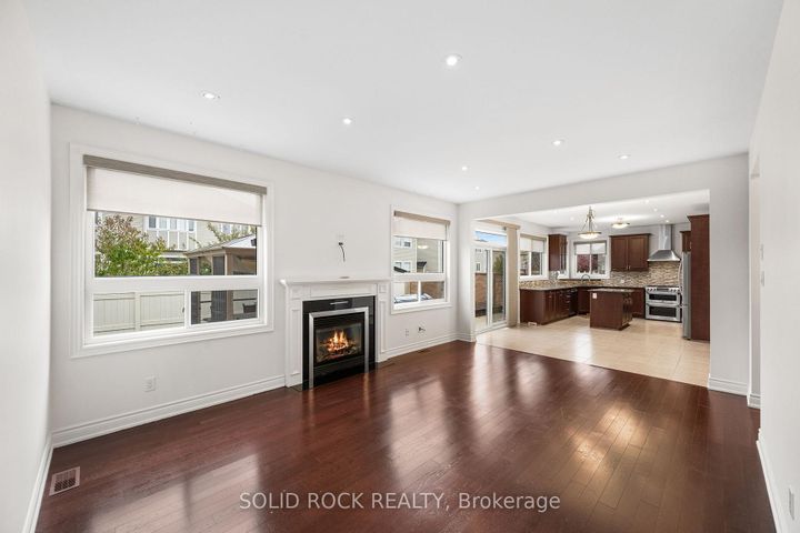 Photo 14 at 347 Bamburgh Way, Nepean (Cedargrove/Fraserdale), Ottawa