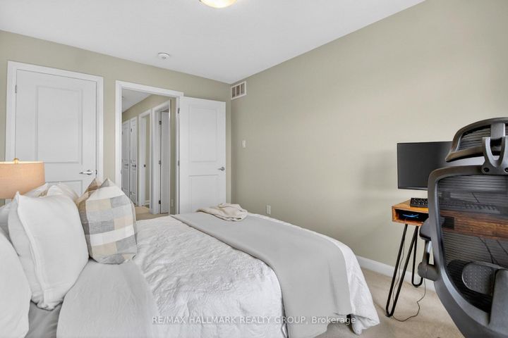 Photo 14 at 58 Teelin Circle, Nepean (Half Moon Bay), Ottawa
