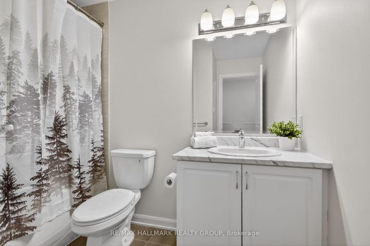 Photo 15 at 58 Teelin Circle, Nepean (Half Moon Bay), Ottawa