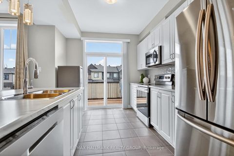 Photo 8 at 58 Teelin Circle, Nepean (Half Moon Bay), Ottawa