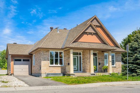 Photo 0 at 43 Claridge Drive, Nepean (Longfields), Ottawa
