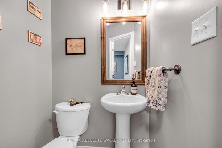 Photo 16 at 33 Dundalk Private, Nepean (Stonebridge), Ottawa