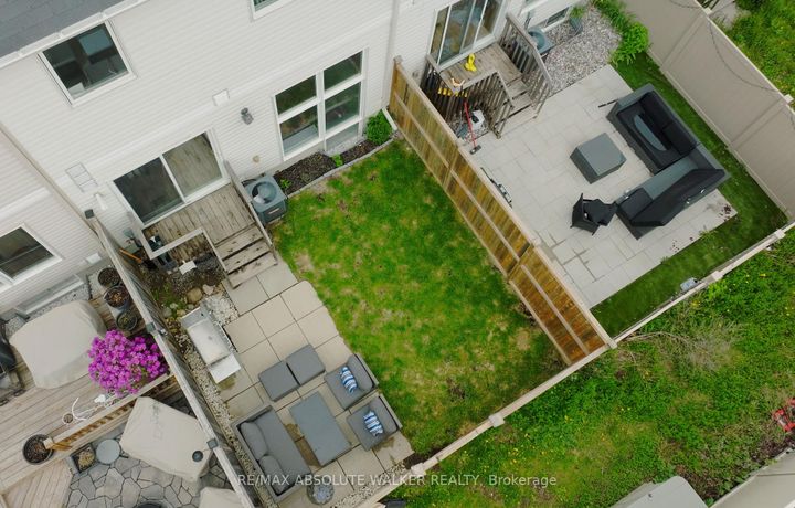 Photo 32 at 33 Dundalk Private, Nepean (Stonebridge), Ottawa