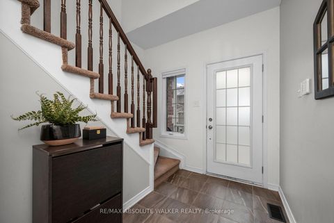 Photo 2 at 33 Dundalk Private, Nepean (Stonebridge), Ottawa