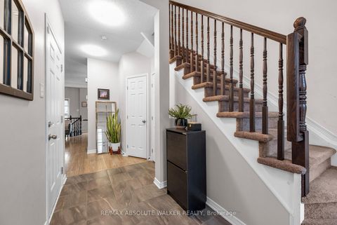 Photo 3 at 33 Dundalk Private, Nepean (Stonebridge), Ottawa