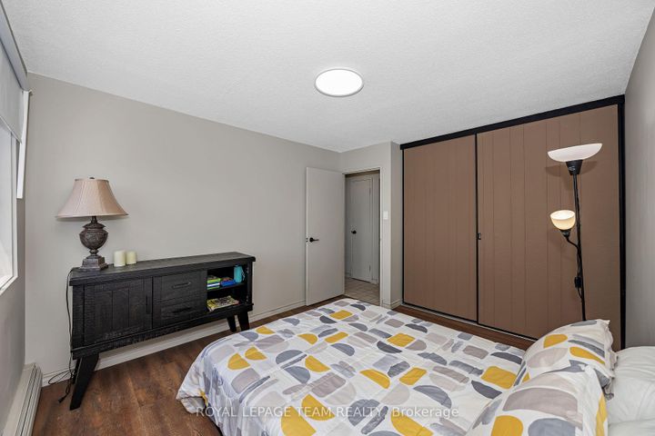 Photo 19 at 707 - 20 Chesterton Drive, Nepean (Borden Farm/Stewart Farm/Carleton Heights/Parkwood Hills), Ottawa