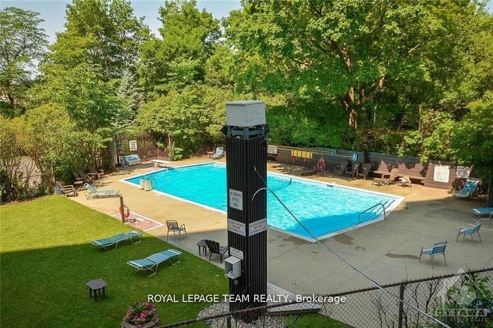 Photo 35 at 707 - 20 Chesterton Drive, Nepean (Borden Farm/Stewart Farm/Carleton Heights/Parkwood Hills), Ottawa