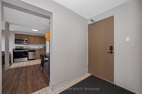 Photo 8 at 707 - 20 Chesterton Drive, Nepean (Borden Farm/Stewart Farm/Carleton Heights/Parkwood Hills), Ottawa