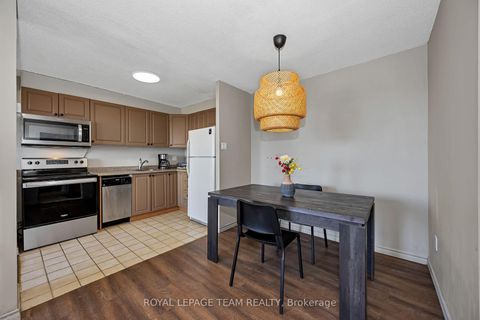 Photo 9 at 707 - 20 Chesterton Drive, Nepean (Borden Farm/Stewart Farm/Carleton Heights/Parkwood Hills), Ottawa