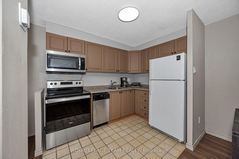 Photo 10 at 707 - 20 Chesterton Drive, Nepean (Borden Farm/Stewart Farm/Carleton Heights/Parkwood Hills), Ottawa
