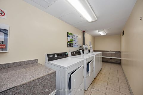 Photo 23 at 707 - 20 Chesterton Drive, Nepean (Borden Farm/Stewart Farm/Carleton Heights/Parkwood Hills), Ottawa