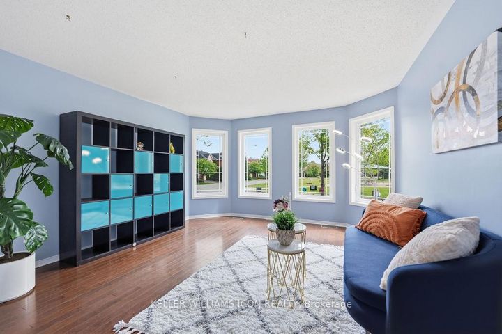 Photo 4 at 90 Sunvale Way, Nepean (Barrhaven East), Ottawa