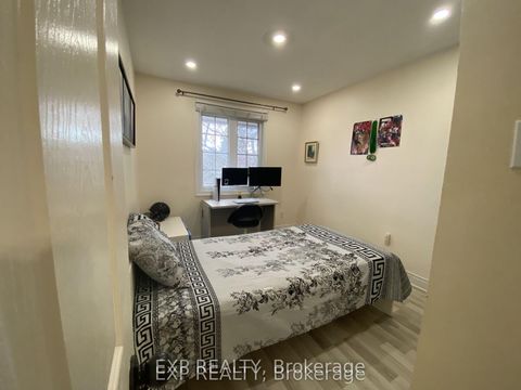 Photo 11 at 29 - 415 Kintyre Private, Nepean (Carleton Square), Ottawa