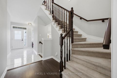 Photo 2 at 139 Switch Grass Crescent, Nepean (Half Moon Bay), Ottawa