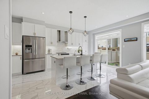 Photo 3 at 139 Switch Grass Crescent, Nepean (Half Moon Bay), Ottawa
