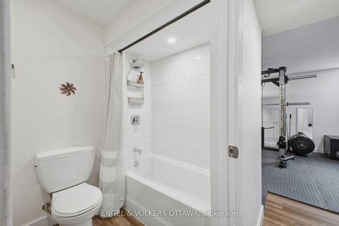 Photo 23 at 139 Switch Grass Crescent, Nepean (Half Moon Bay), Ottawa