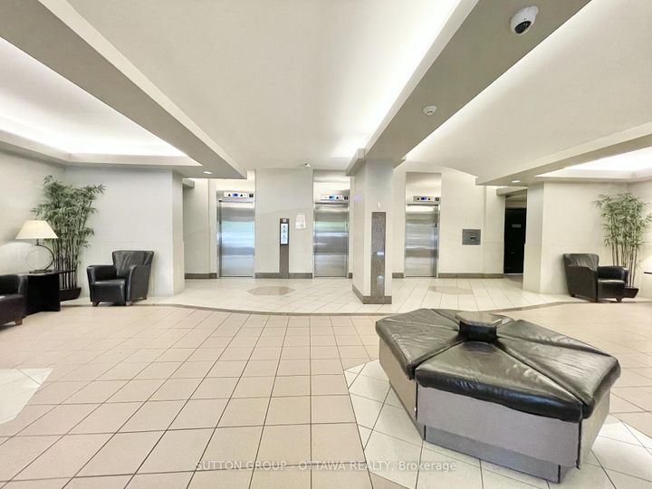 Photo 1 at 704 - 900 Dynes Road, Nepean (Carleton Square), Ottawa