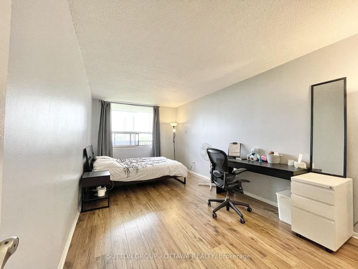 Photo 9 at 704 - 900 Dynes Road, Nepean (Carleton Square), Ottawa