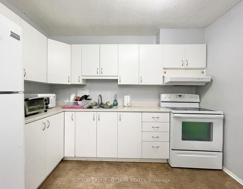 Photo 6 at 704 - 900 Dynes Road, Nepean (Carleton Square), Ottawa