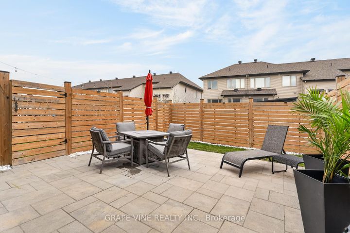 Photo 30 at 112 Hawkshaw Crescent, Nepean (Cedargrove/Fraserdale), Ottawa